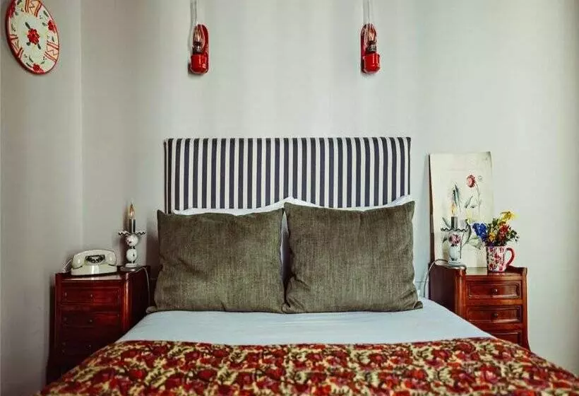 Fotos del hotel Monsieur Saintonge:  11