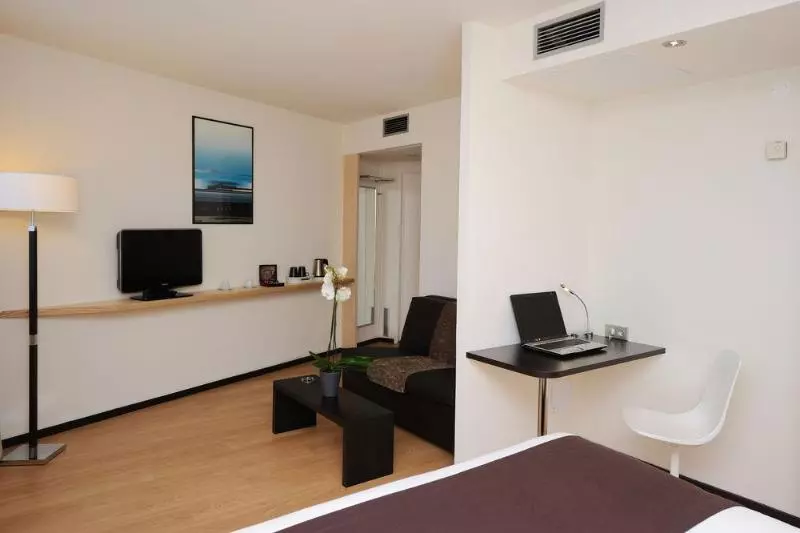 Fotos del hotel Mercure Ajaccio:  9