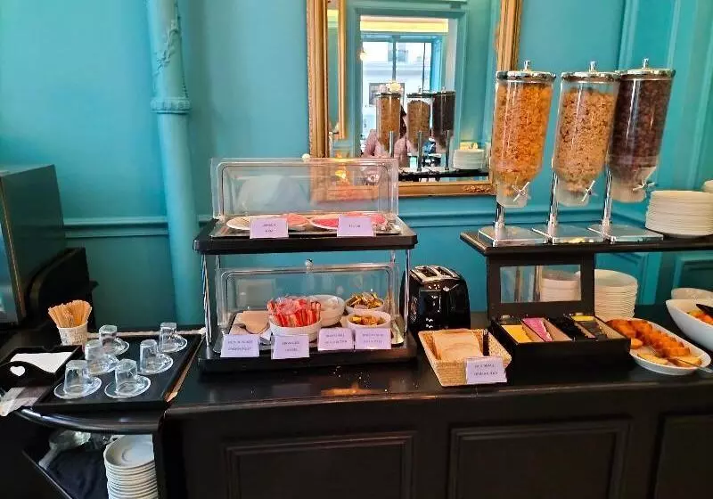 Fotos del hotel Peyris Opera:  12