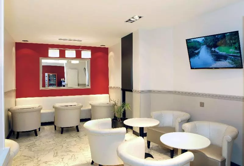 Fotos del hotel Sure Hotel By Best Western Paris Gare Du Nord:  18