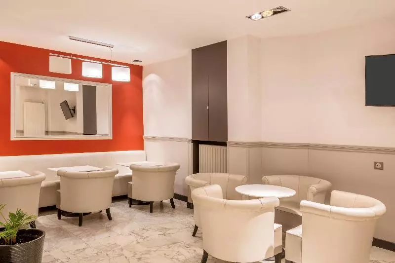Fotos del hotel Sure Hotel By Best Western Paris Gare Du Nord:  14