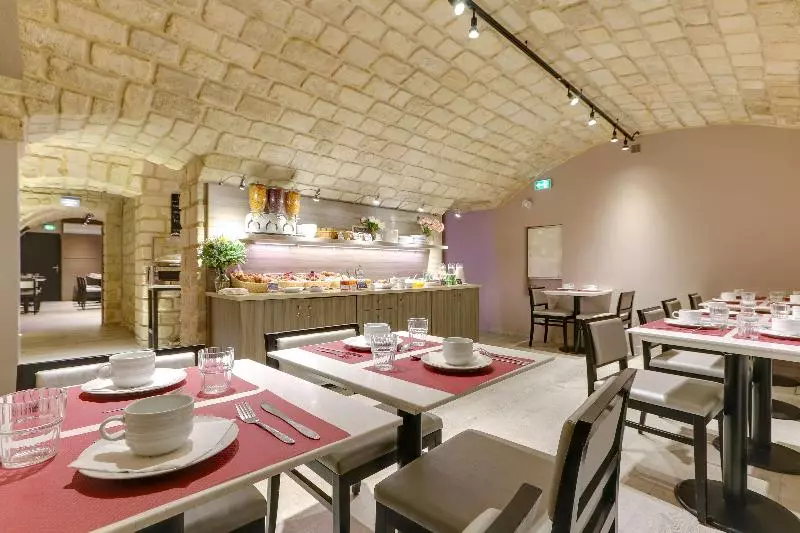 Fotos del hotel Sure Hotel By Best Western Paris Gare Du Nord:  5