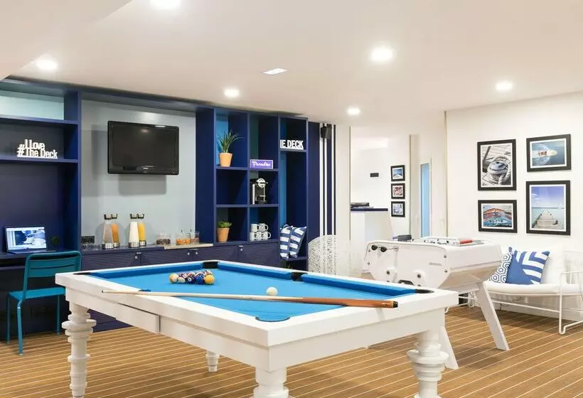 Fotos del hotel The Deck Hotel By Happyculture:  15