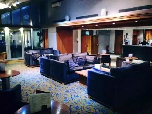 Fotos del hotel The Royal Angus Hotel:  2