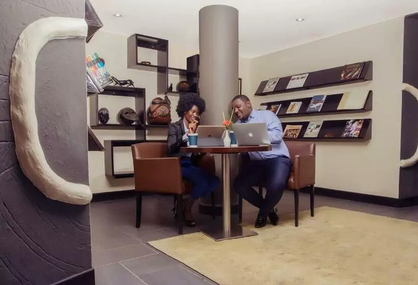 Fotos del hotel Golden Tulip Accra:  9