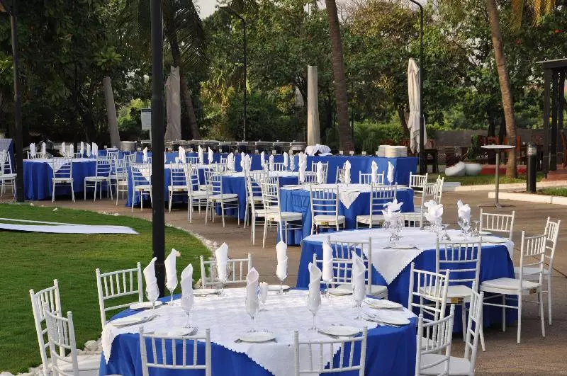 Fotos del hotel Golden Tulip Accra:  11