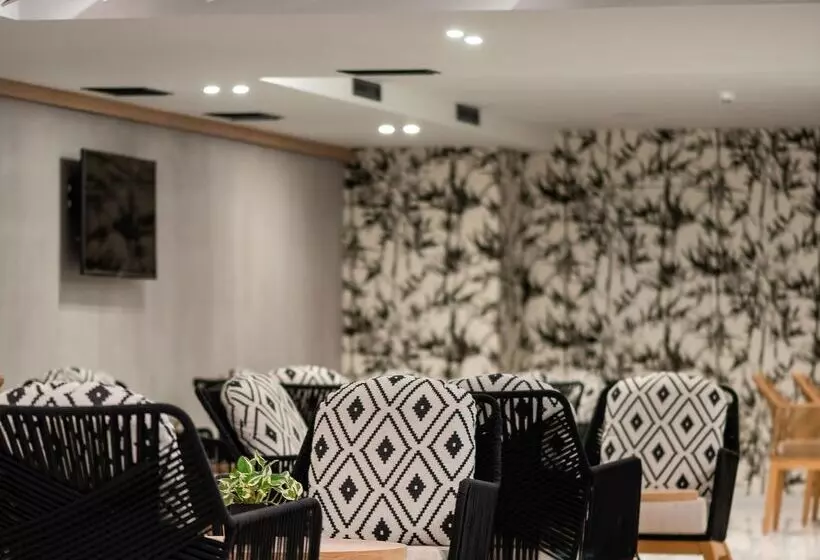 Fotos del hotel Theartemis Palace:  19