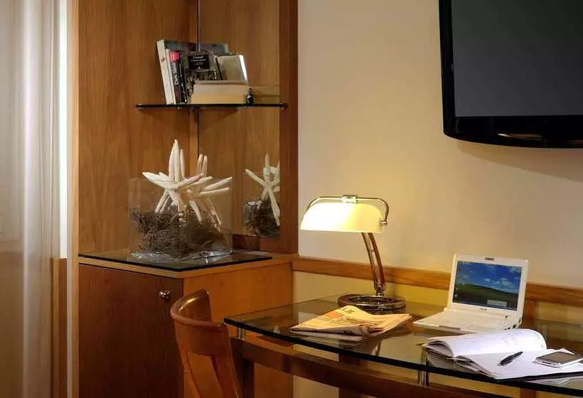 Fotos del hotel Best Western  City:  24