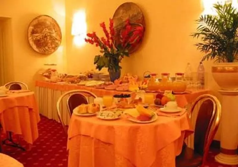 Fotos del hotel Sistina:  9