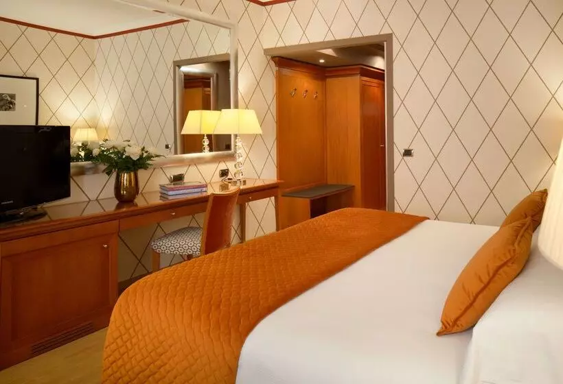 Fotos del hotel Starhotels Metropole:  2