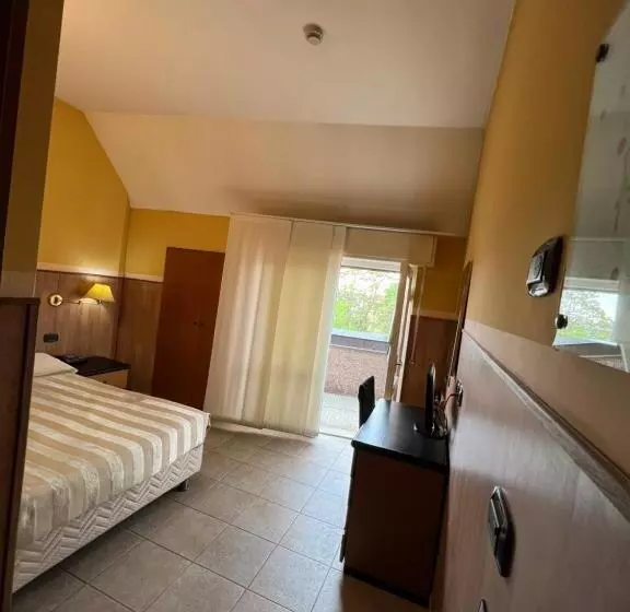 Fotos del hotel Valganna:  9