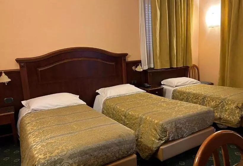 Fotos del hotel Valganna:  7