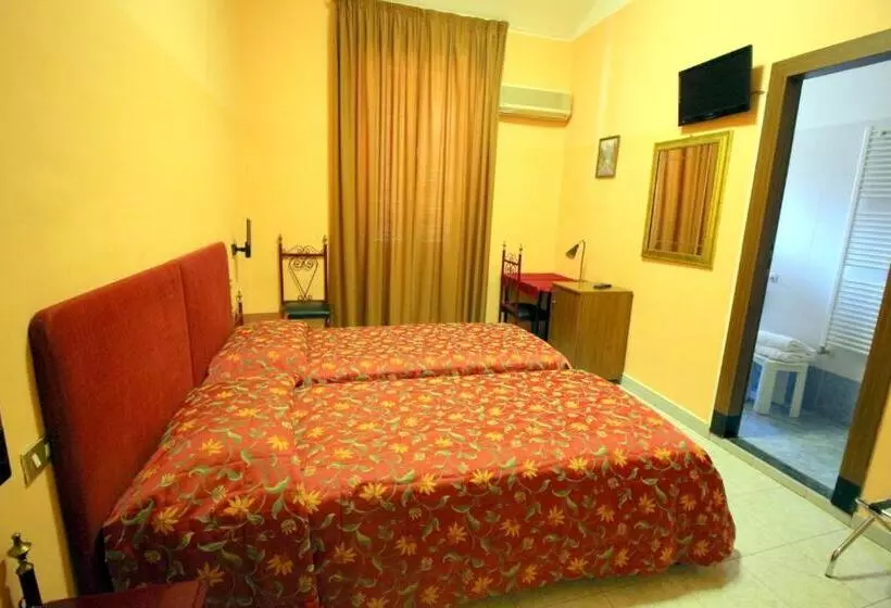 Fotos del hotel Italia:  5