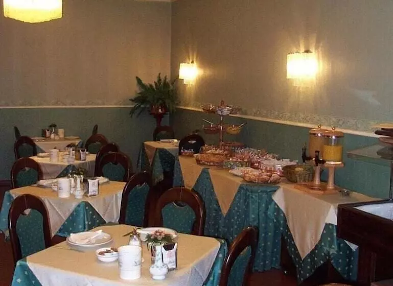 Fotos del hotel Milano:  5