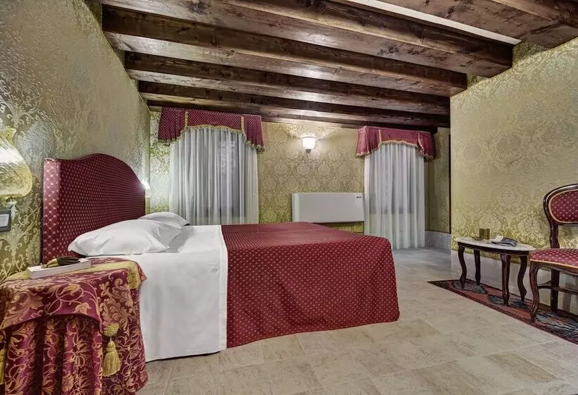 Fotos del hotel Pausania:  13