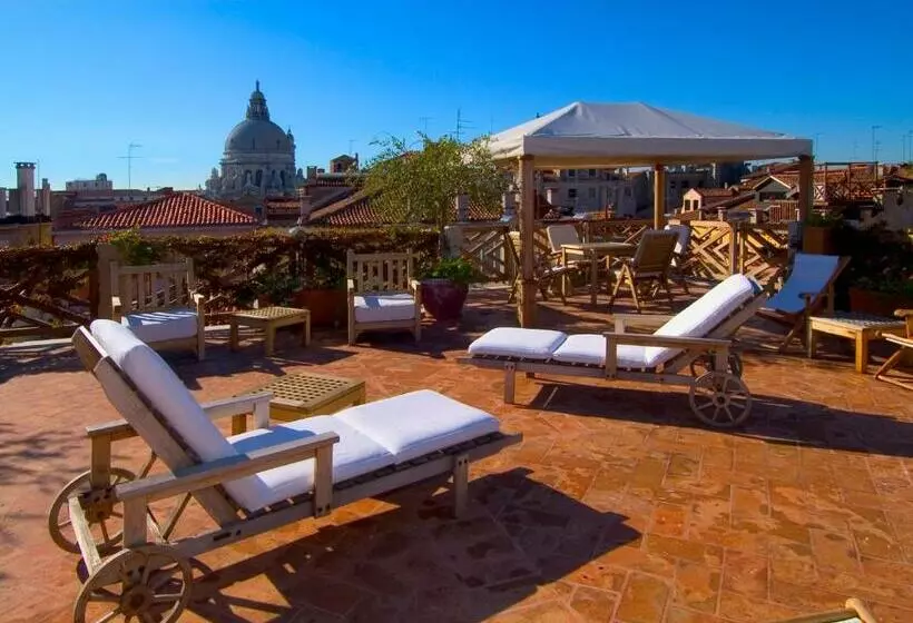 Fotos del hotel Saturnia & International:  15