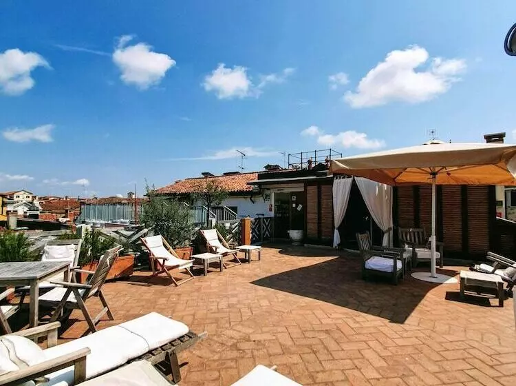 Fotos del hotel Saturnia & International:  19