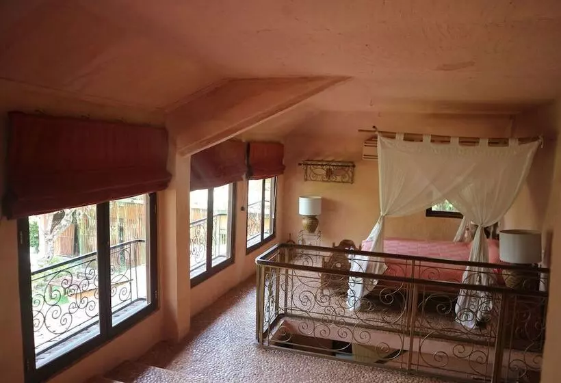 Fotos del hotel La Taverna Suites:  5