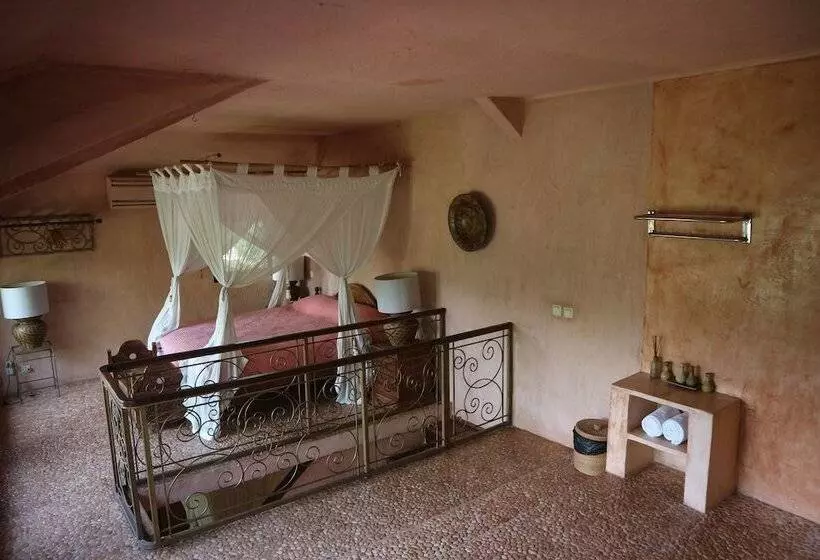 Fotos del hotel La Taverna Suites:  15