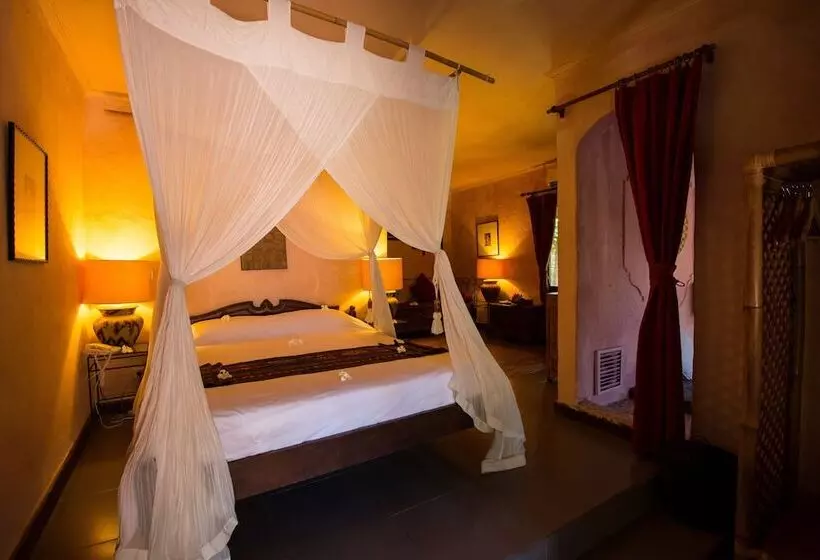 Fotos del hotel La Taverna Suites:  4