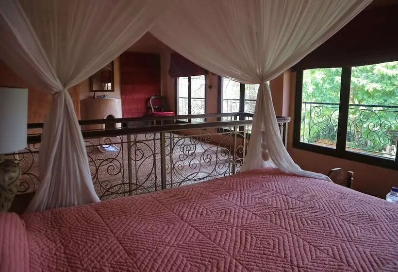 Fotos del hotel La Taverna Suites:  12