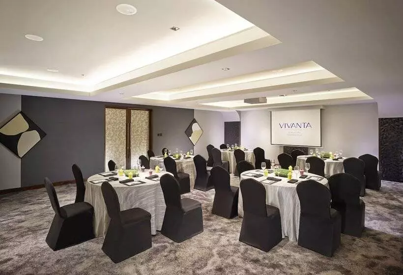 Fotos del hotel Vivanta Bengaluru Residency Road:  15