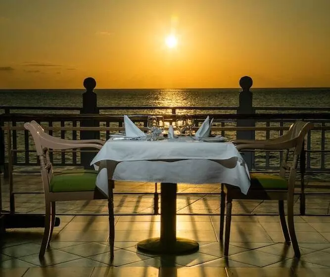 Fotos del hotel Royal Decameron Montego Beach Resort  All Inclusive:  12