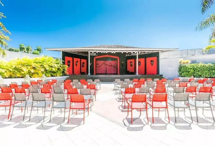 Fotos del hotel Royal Decameron Montego Beach Resort  All Inclusive:  13