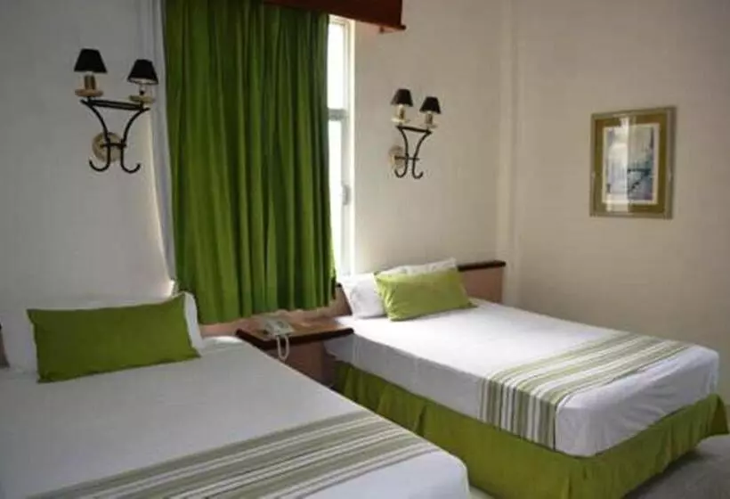 Fotos del hotel Ruiz Milán:  7