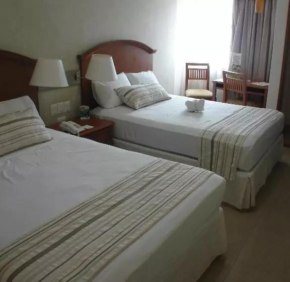 Fotos del hotel Ruiz Milán:  11