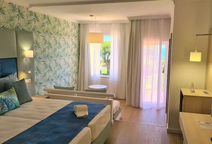 Fotos del hotel Baia Cristal Beach & Spa Resort:  3