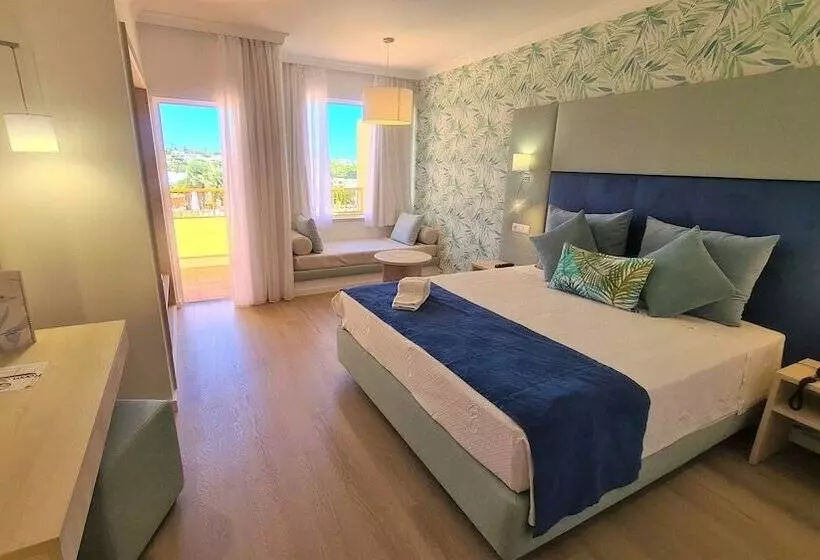 Fotos del hotel Baia Cristal Beach & Spa Resort:  5