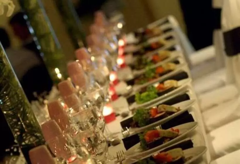 Fotos del hotel Commodore Airport:  24