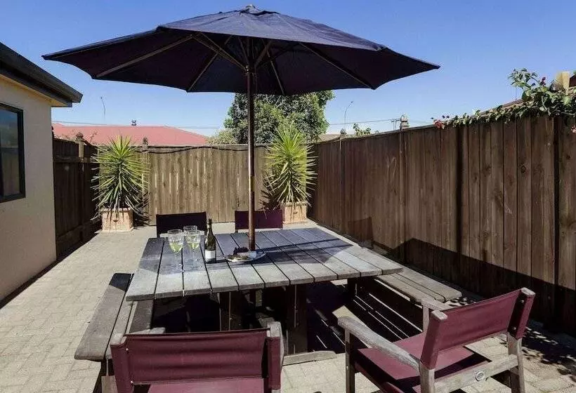 Fotos del hotel Fairley Motor Lodge:  2