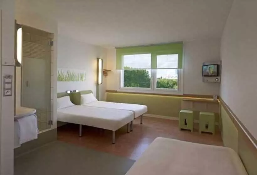 Fotos del hotel Ibis Warszawa Reduta:  2