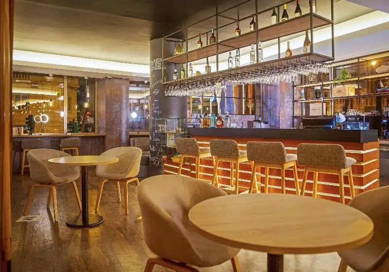 Fotos del hotel Ibis Styles Lisboa Centro Liberdade Ne:  5