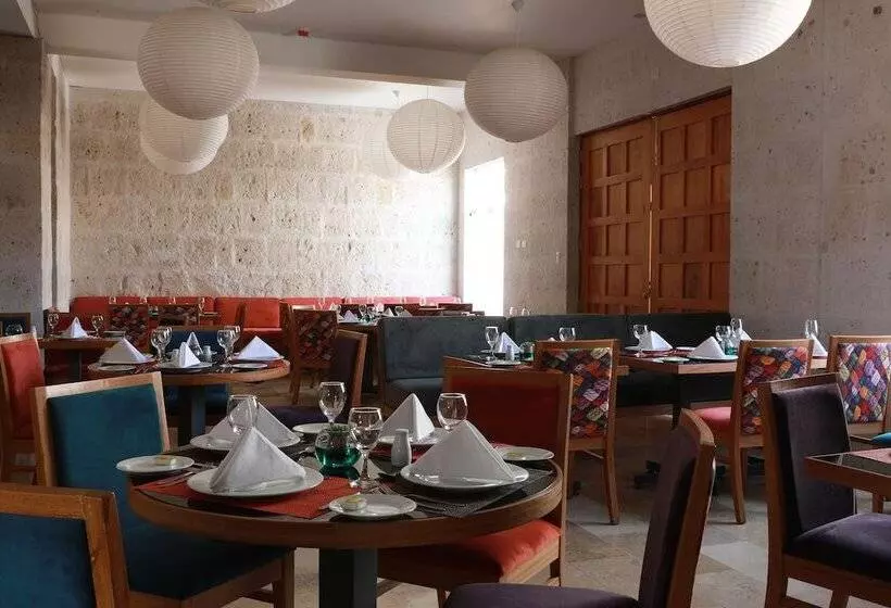 Fotos del hotel San Agustin Posada Del Monasterio:  10