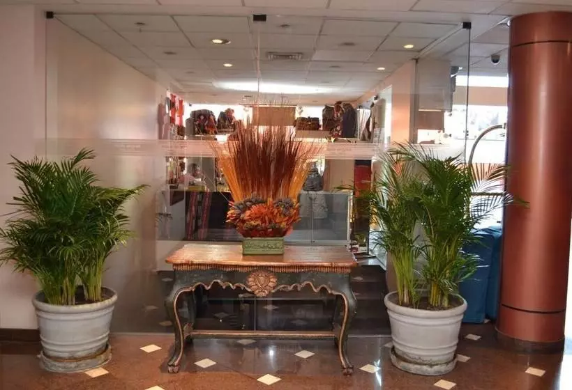 Fotos del hotel Maria Angola Hotel & Centro De Convenciones:  2