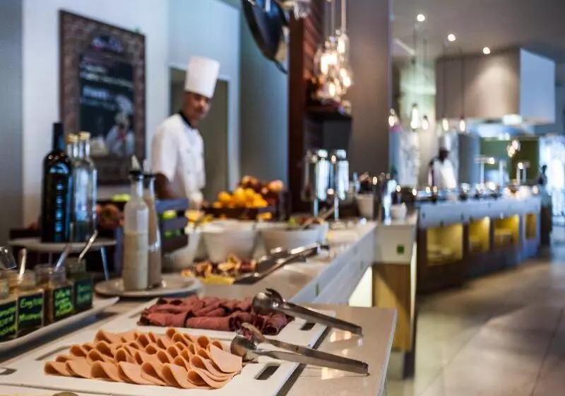 Fotos del hotel Garden Court Marine Parade:  4