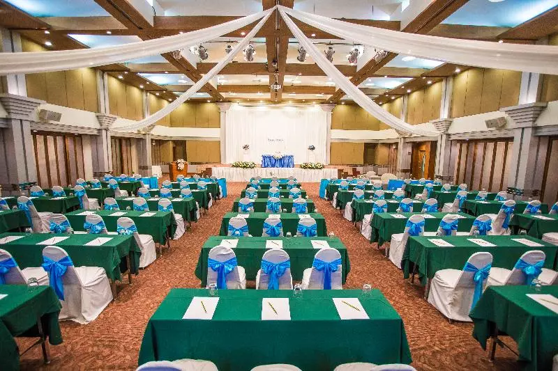 Fotos del hotel Phuket Merlin:  7