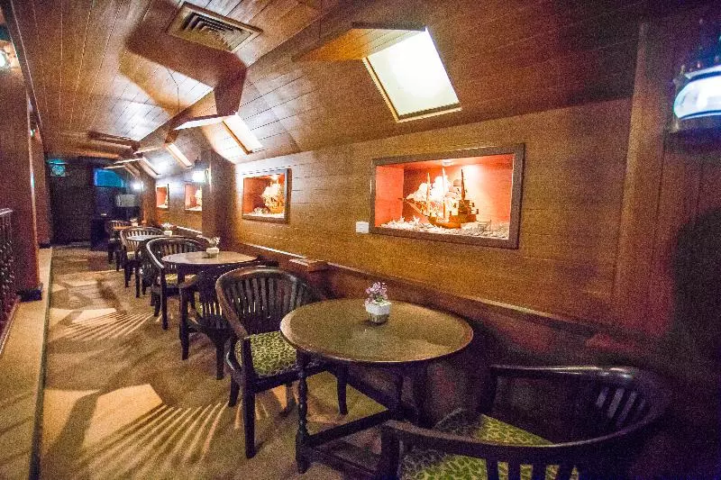 Fotos del hotel Phuket Merlin:  17