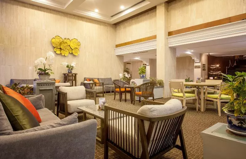 Fotos del hotel Phuket Merlin:  3