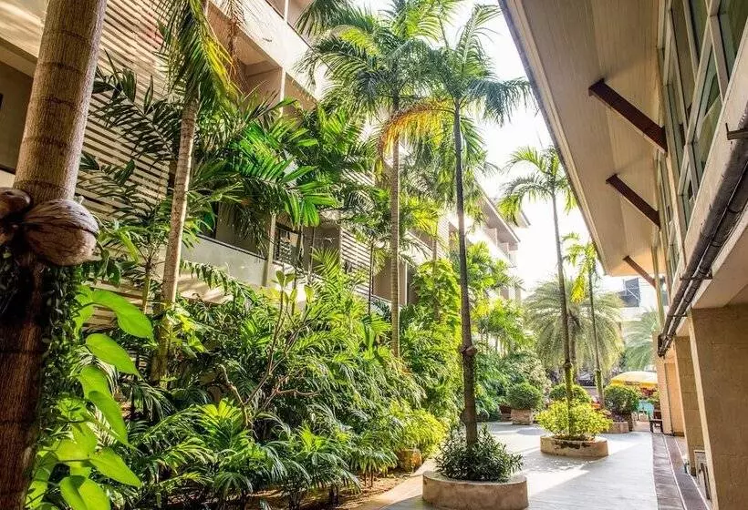 Fotos del hotel Sea Breeze Jomtien Resort:  14