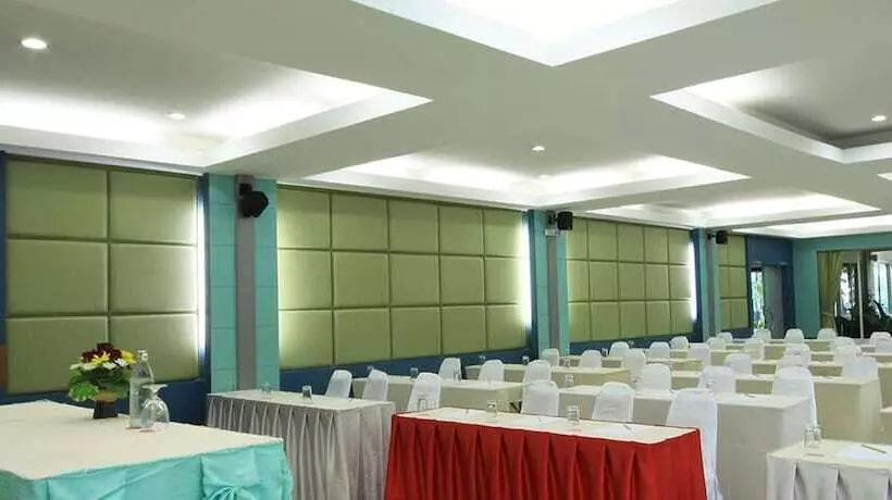 Fotos del hotel Sea Breeze Jomtien Resort:  4