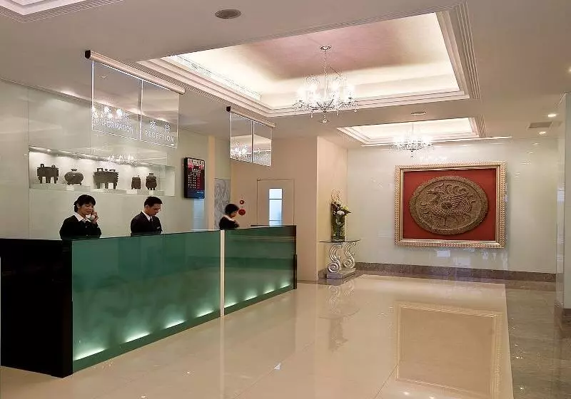 Fotos del hotel First:  7