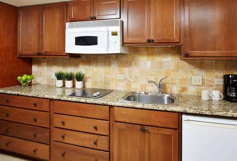 Fotos del hotel Luana Waikiki  & Suites:  17