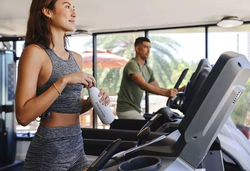 Fotos del hotel Luana Waikiki  & Suites:  16