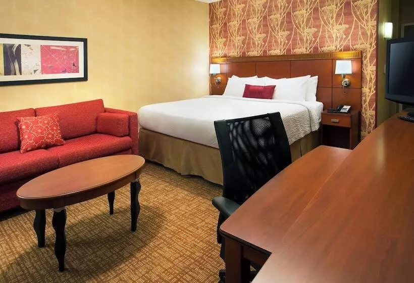Courtyard By Marriott Phoenix Airport