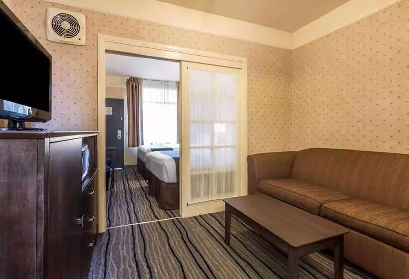 Quality Suites San Diego Seaworld Area