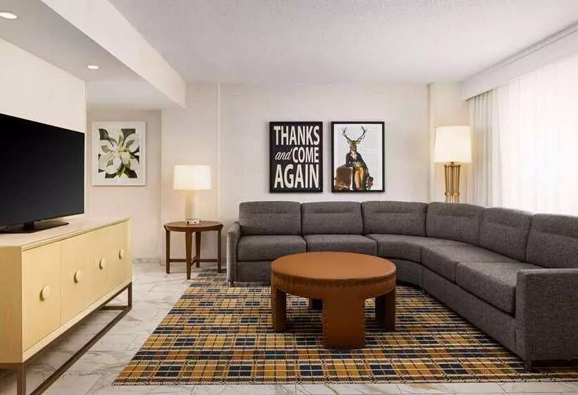 Fotos del hotel Embassy Suites Atlanta  Buckhead:  2